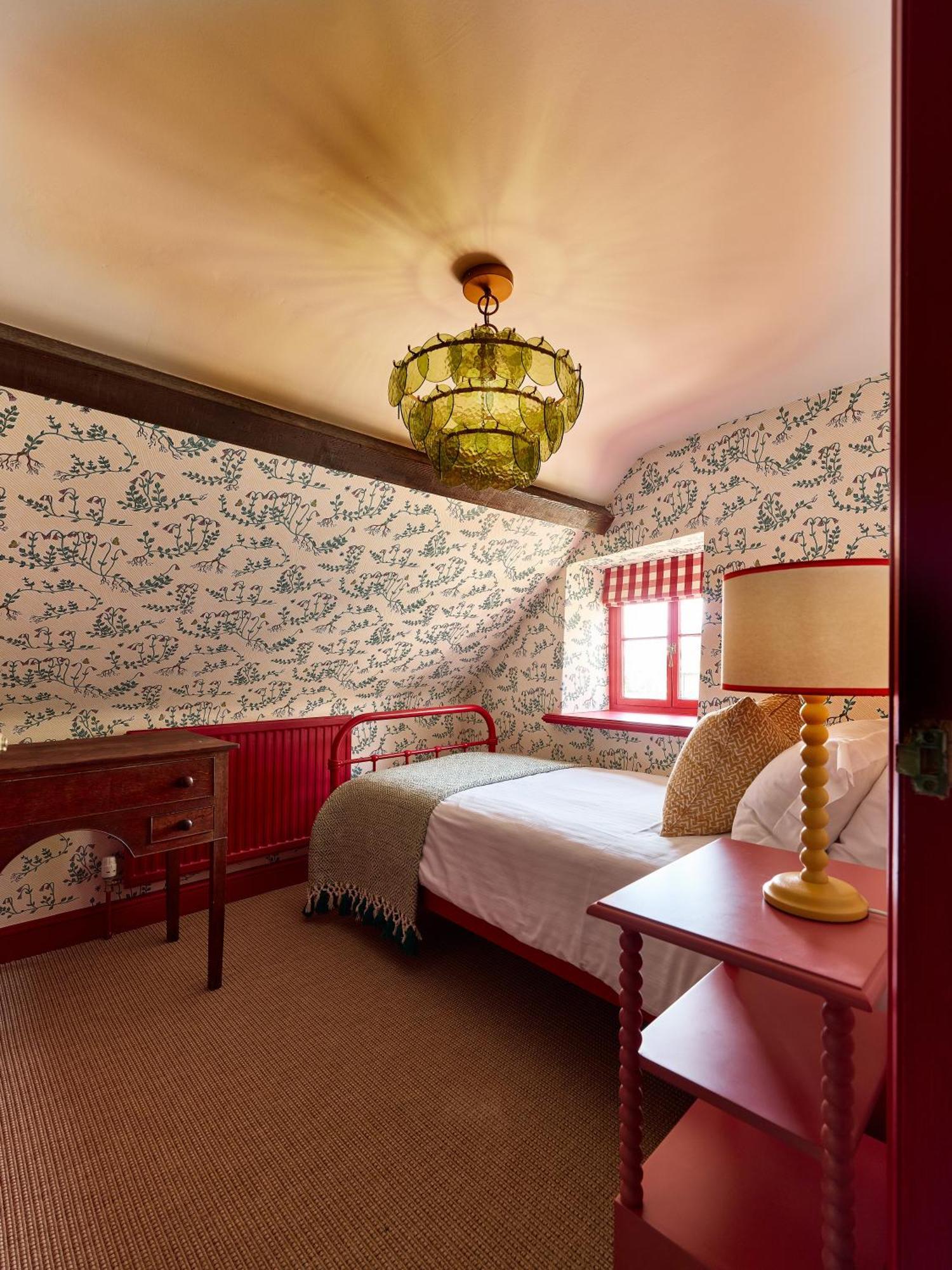 Townhouse Suites- Abbey Row 马姆斯伯里 客房 照片